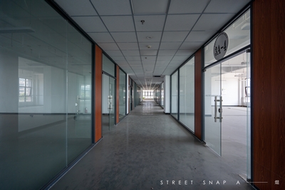 1693541321509015.jpg nEO_IMG_商業(yè)辦公樓內部.jpg